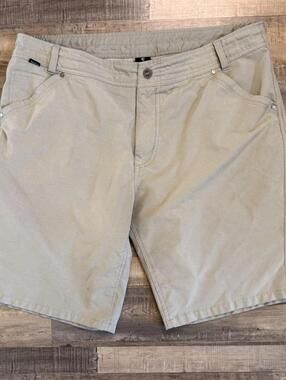 KUHL Mens 10"‎ Beige Shorts Sz 40 Vortex Kargo Hiking Outdoor Style #5147